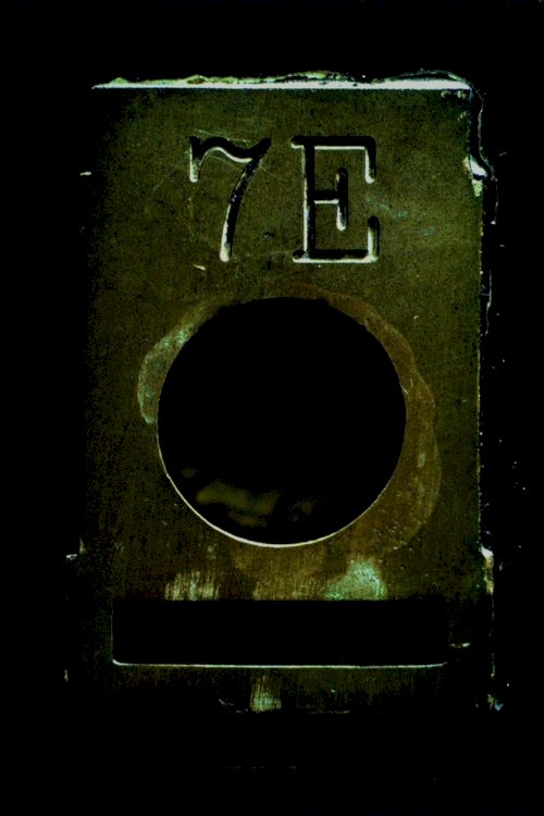7E 7E