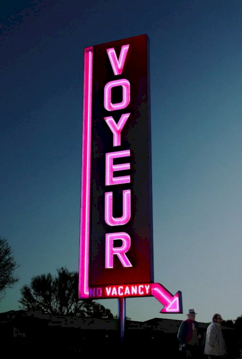 Voyeur Voyeur